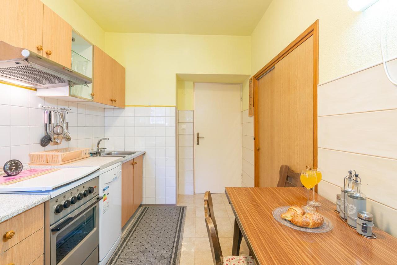 Appartamento Apartman Knezevic Opric Esterno foto